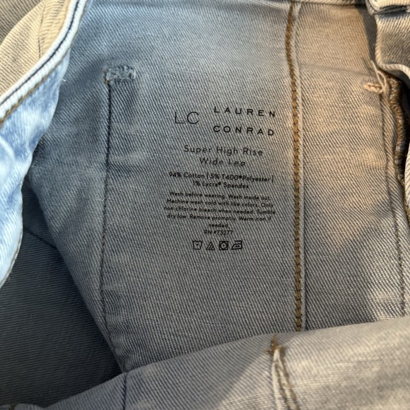 Lauren Conrad LC Super High-Rise Flare Wide Leg Jeans Woman's 8 - Picture 6 of 11